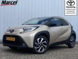 Bruin Gebruikt 2024 Toyota Aygo Pulse Hatchback | € 21.899 (Eerlijke prijs)