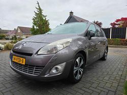 Grijs (metallic) Gebruikt 2011 Renault Grand Scénic III Bose Edition MPV | € 6.899