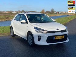 Wit Gebruikt 2017 Kia Rio Hatchback | € 10.950 (Eerlijke prijs)