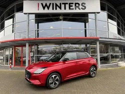 Rood Nieuw 2025 Suzuki Swift Style Hatchback | € 26.998 (Eerlijke prijs)