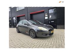 Grijs Gebruikt 2009 Fiat Bravo Sport Hatchback | € 1.750