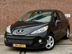 Zwart Gebruikt 2009 Peugeot 207 Hatchback | € 2.550 (Eerlijke prijs)