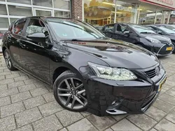 Zwart Gebruikt 2017 Lexus CT200h Sport Line Hatchback | € 18.950 (Eerlijke prijs)