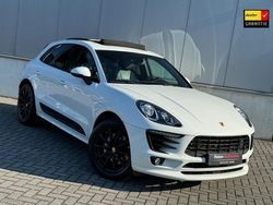 Wit, metallic lak Gebruikt 2014 Porsche Macan Sport SUV | € 34.890 (Eerlijke prijs)