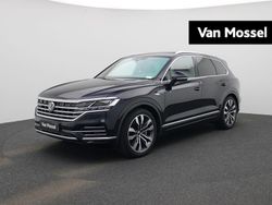 Blauw Gebruikt 2022 VW Touareg Elegance SUV | € 59.900 (Eerlijke prijs)