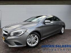 Grijs Gebruikt 2013 Mercedes CLA180 Ambition Sedan | € 13.485 (Eerlijke prijs)