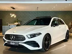 Wit Gebruikt 2023 Mercedes A180 AMG line Hatchback | € 38.950 (Eerlijke prijs)