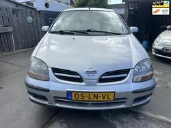 Grijs Gebruikt 2003 Nissan Almera Tino MPV | € 1.750 (Eerlijke prijs)