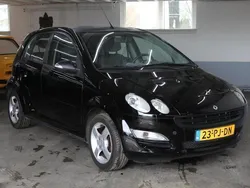 Zwart Gebruikt 2004 Smart ForFour Hatchback | € 1.499 (Eerlijke prijs)