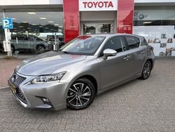 Grijs Gebruikt 2018 Lexus CT200h Business Edition Hatchback | € 17.995 (Eerlijke prijs)