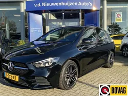 Zwart, metallic lak Gebruikt 2020 Mercedes B250 Premium Plus MPV | € 34.950