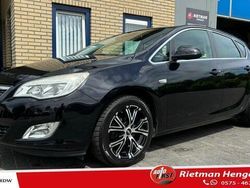 Zwart Gebruikt 2010 Opel Astra Sport Hatchback | € 5.950 (Iets duurder)