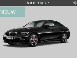 Zwart Gebruikt 2021 BMW 330 M Sport Sedan | € 38.940 (Iets duurder)