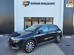 Zwart, metallic lak Gebruikt 2022 Mercedes EQA250 Business SUV | € 36.950 (Eerlijke prijs)