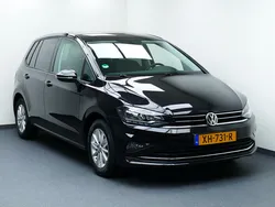 Zwart Gebruikt 2018 VW Golf Sportsvan Highline MPV | € 21.444 (Duur)