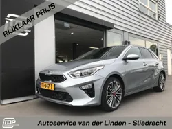 Grijs Gebruikt 2018 Kia Ceed Hatchback | € 17.950 (Eerlijke prijs)
