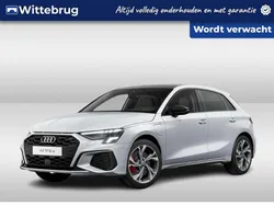 Wit Gebruikt 2023 Audi A3 Sportback e-tron S-Line Sedan | € 37.950 (Eerlijke prijs)