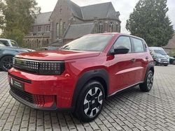 Rood Nieuw 2025 Fiat Grande Panda Icon Hatchback | € 21.500 (Eerlijke prijs)