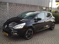 Zwart, metallic lak Gebruikt 2017 Renault Clio IV Bose Edition Hatchback | € 8.450 (Eerlijke prijs)