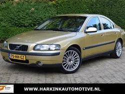 Geel Gebruikt 2001 Volvo S60 Sedan | € 2.450 (Eerlijke prijs)