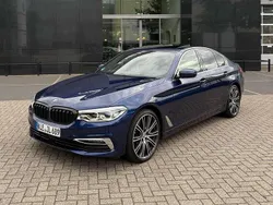 Blauw Gebruikt 2019 BMW 540 Luxury Line Sedan | € 39.999 (Eerlijke prijs)