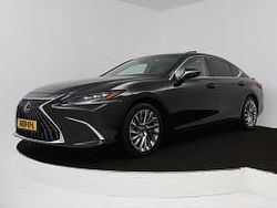 Zwart metallic Gebruikt 2025 Lexus ES300H President Line Sedan | € 72.950