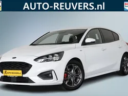 Wit Gebruikt 2021 Ford Focus ST-Line Hatchback | € 21.900 (Eerlijke prijs)