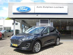 Zwart Gebruikt 2022 Ford Kuga Vignale SUV | € 31.440 (Eerlijke prijs)