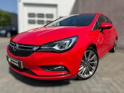 Rood Gebruikt 2016 Opel Astra Innovation Hatchback | € 11.950 (Eerlijke prijs)