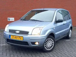 Grijs Gebruikt 2005 Ford Fusion Futura Hatchback | € 1.950 (Eerlijke prijs)