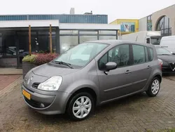 Grijs Gebruikt 2011 Renault Grand Modus Night&Day MPV | € 4.950 (Eerlijke prijs)