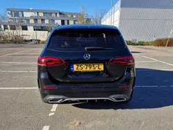 Zwart Gebruikt 2019 Mercedes B180 Business MPV | € 23.750 (Iets duurder)