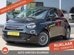 Zwart Gebruikt 2024 Fiat 500e Hatchback | € 23.900 (Eerlijke prijs)