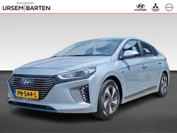 Grijs metallic Gebruikt 2017 Hyundai Ioniq Premium Sedan | € 14.930 (Eerlijke prijs)