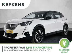 Wit Gebruikt 2022 Peugeot e-2008 GT SUV | € 23.425 (Eerlijke prijs)