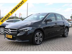 Zwart Gebruikt 2021 Mercedes E250 Luxury MPV | € 24.900 (Goede deal)