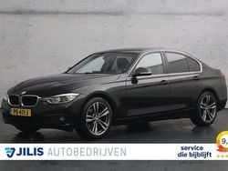 Zwart Gebruikt 2017 BMW 318 Executive Sedan | € 14.950 (Goede deal)
