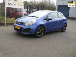 Blauw Gebruikt 2012 Kia Rio Comfort Hatchback | € 4.950 (Eerlijke prijs)