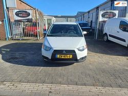 Wit Gebruikt 2011 Mitsubishi Colt Edition Hatchback | € 2.999 (Eerlijke prijs)