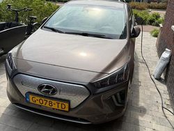 Bruin Gebruikt 2019 Hyundai Ioniq Premium Sedan | € 13.940 (Eerlijke prijs)
