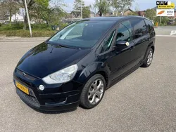 Zwart Gebruikt 2010 Ford S-MAX Trend MPV | € 5.995 (Goede deal)
