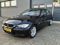 Zwart Gebruikt 2005 BMW 318 Sedan | € 4.299 (Iets duurder)