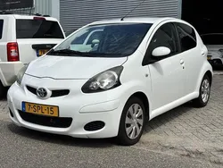 Wit Gebruikt 2011 Toyota Aygo Cool Hatchback | € 2.990 (Goede deal)