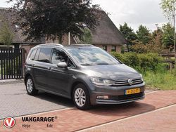 Grijs Gebruikt 2017 VW Touran Highline MPV | € 17.490 (Eerlijke prijs)