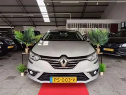 Grijs Gebruikt 2017 Renault Mégane GrandTour Bose Edition Stationwagen | € 7.999 (Eerlijke prijs)