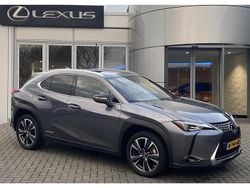 Grijs Gebruikt 2021 Lexus UX SUV | € 26.900 (Goede deal)