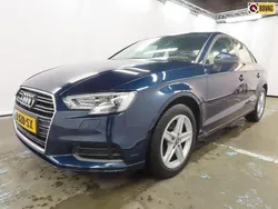 Blauw, metallic lak Gebruikt 2020 Audi A3 Proline Sedan | € 18.950 (Goede deal)