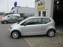 Grijs, metallic lak Gebruikt 2013 VW up! high up! Hatchback | € 3.950 (Goede deal)