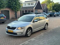 Grijs Gebruikt 2014 Skoda Octavia Business Line Stationwagen | € 4.950 (Super prijs)