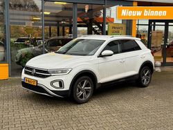 Wit Gebruikt 2022 VW T-Roc Style SUV | € 23.990 (Eerlijke prijs)